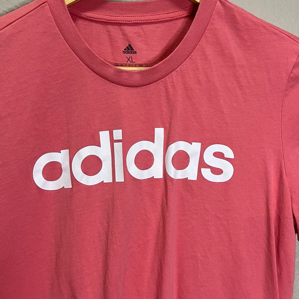 Adidas Women’s Pink Short Sleeve Tee with Logo Size XL - Picture 3 of 8
